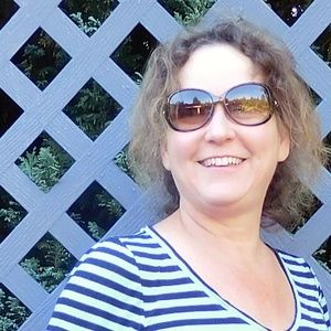 Meet your Posher, Helen